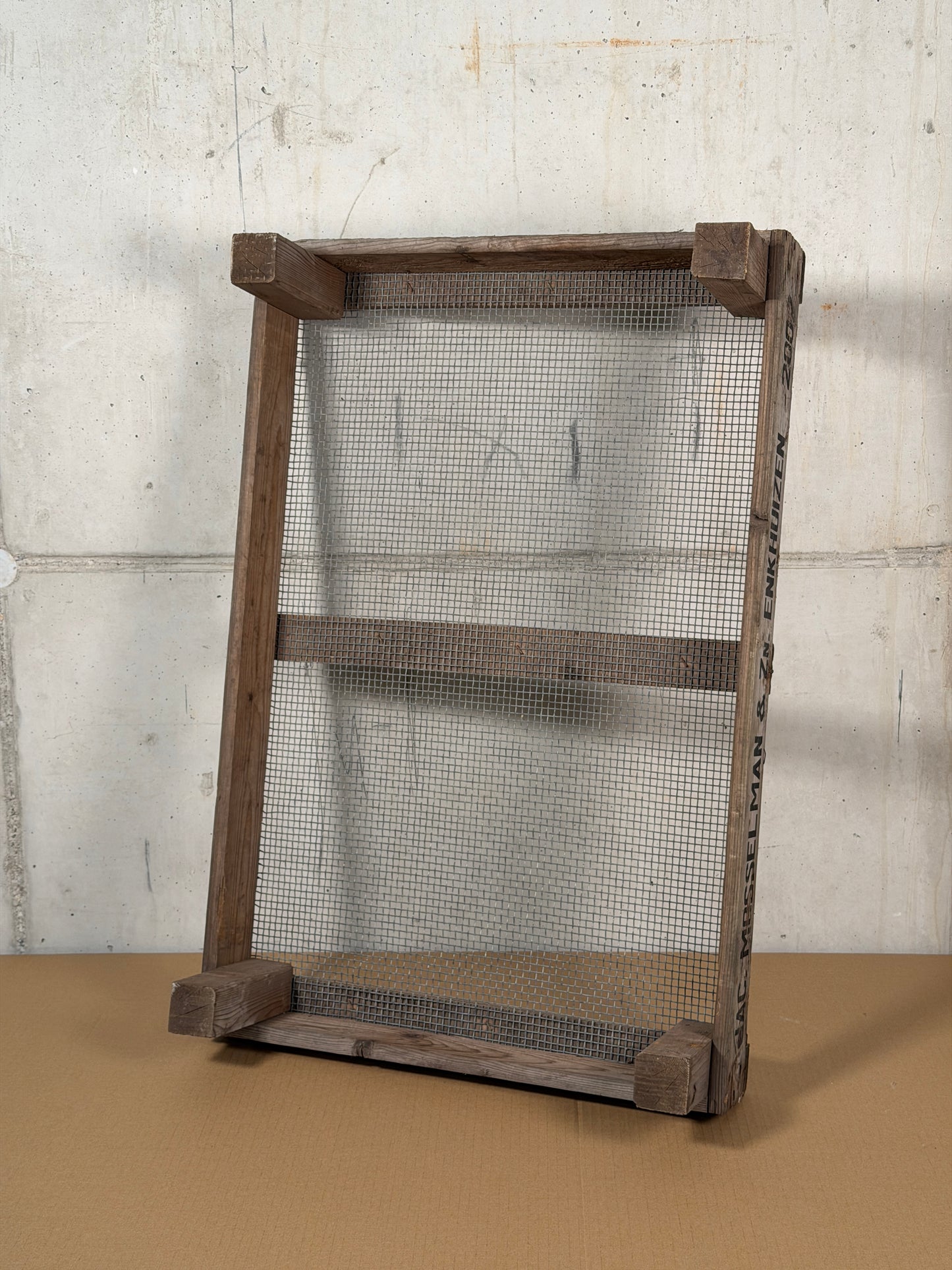 Vintage Tulpenkiste – Patina Stufe 1 (Ruhig)